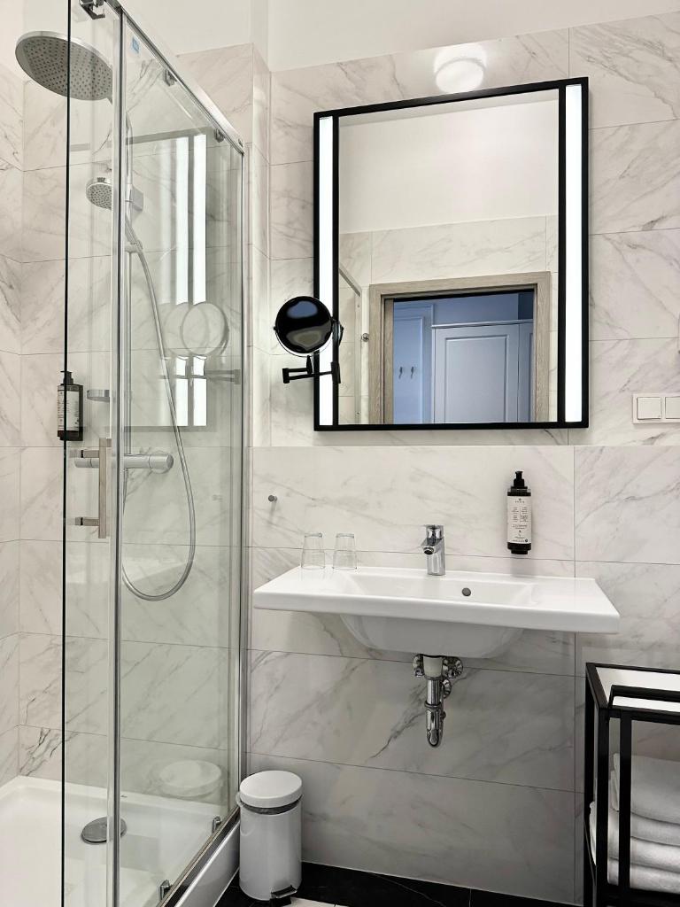 Amber Design Residence 5