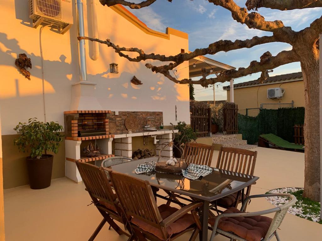 Casa Enric , con zona infantil, piscina y parking privado 5