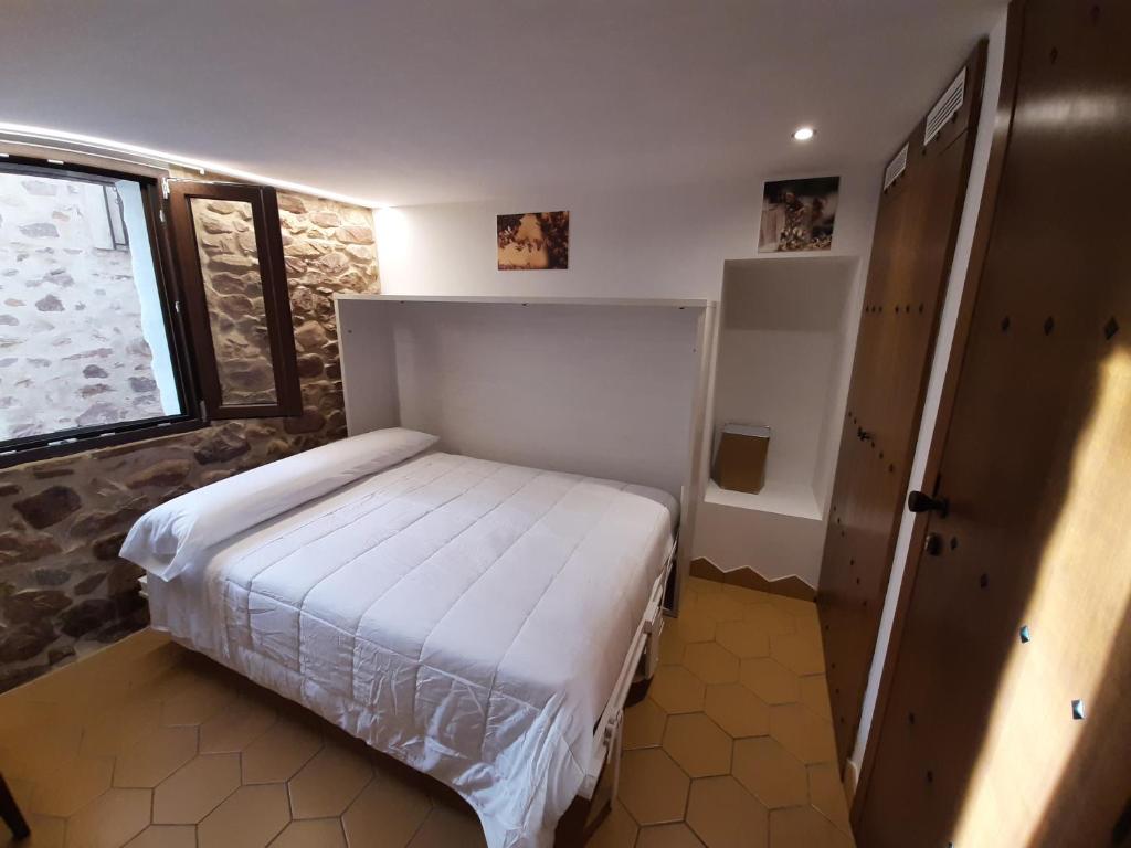 Casa rural rústica "EL COLMENAR" para parejas, familias o amigos a la montaña 7