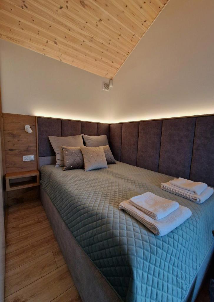 SkyView Deluxe Houses and Private Jacuzzi , Osłonino 2