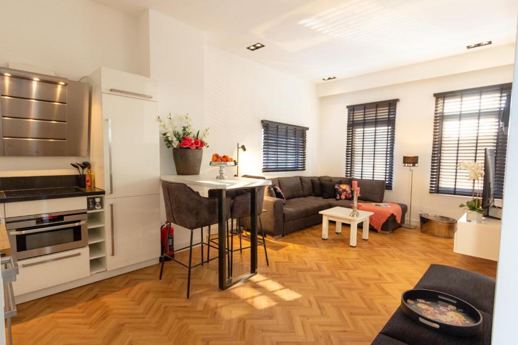 Spacious private apartement, 25min from Amsterdam 4