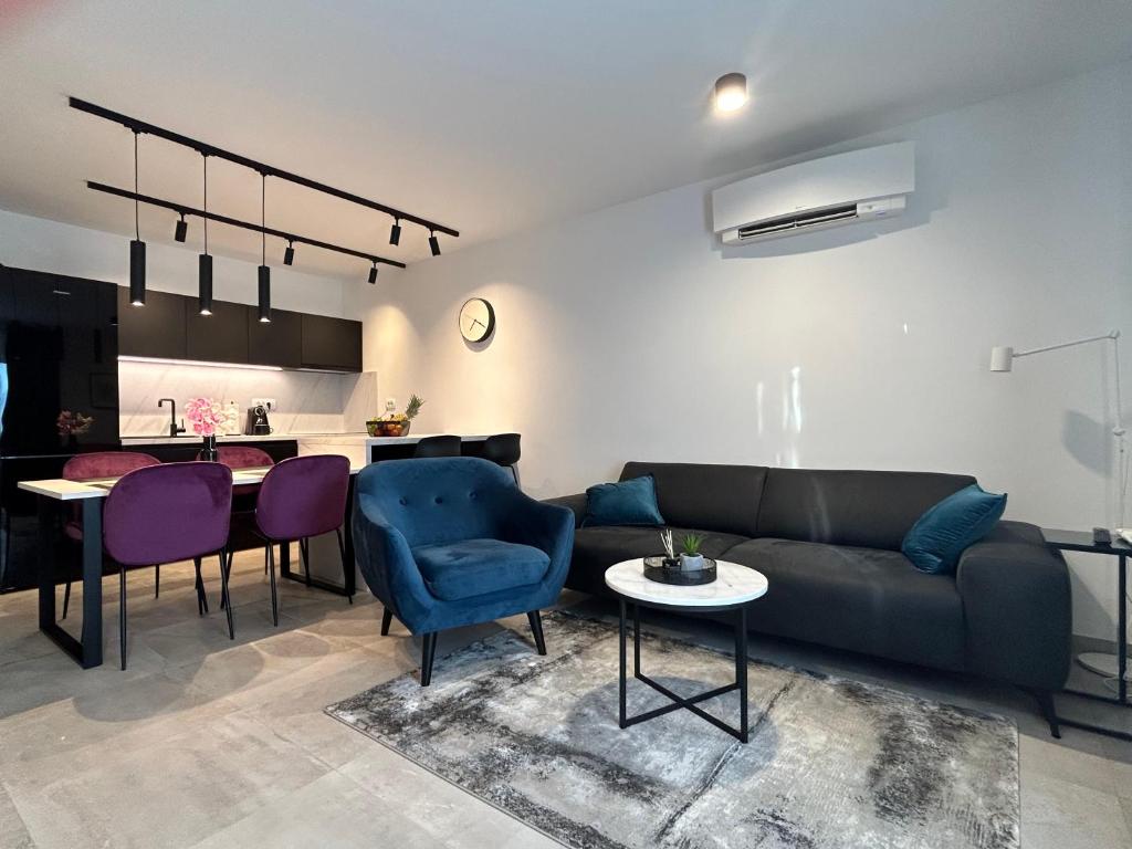 Apartment Oris, Private parking, Private garden 5