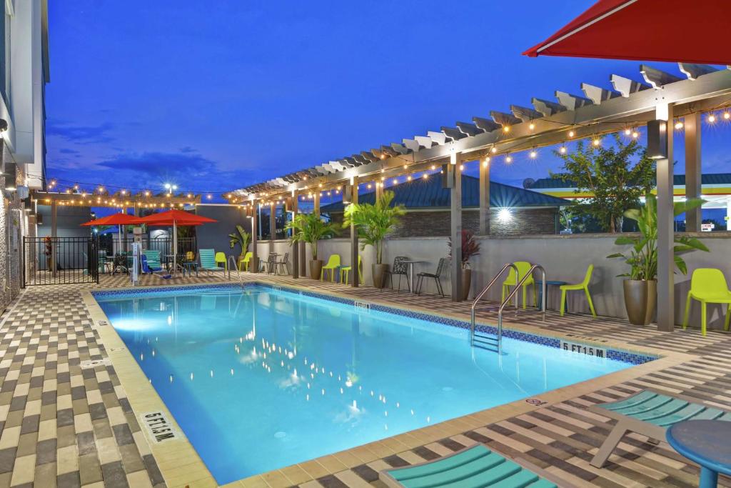 Home2 Suites By Hilton Jacksonville South St Johns Town Ctr Image