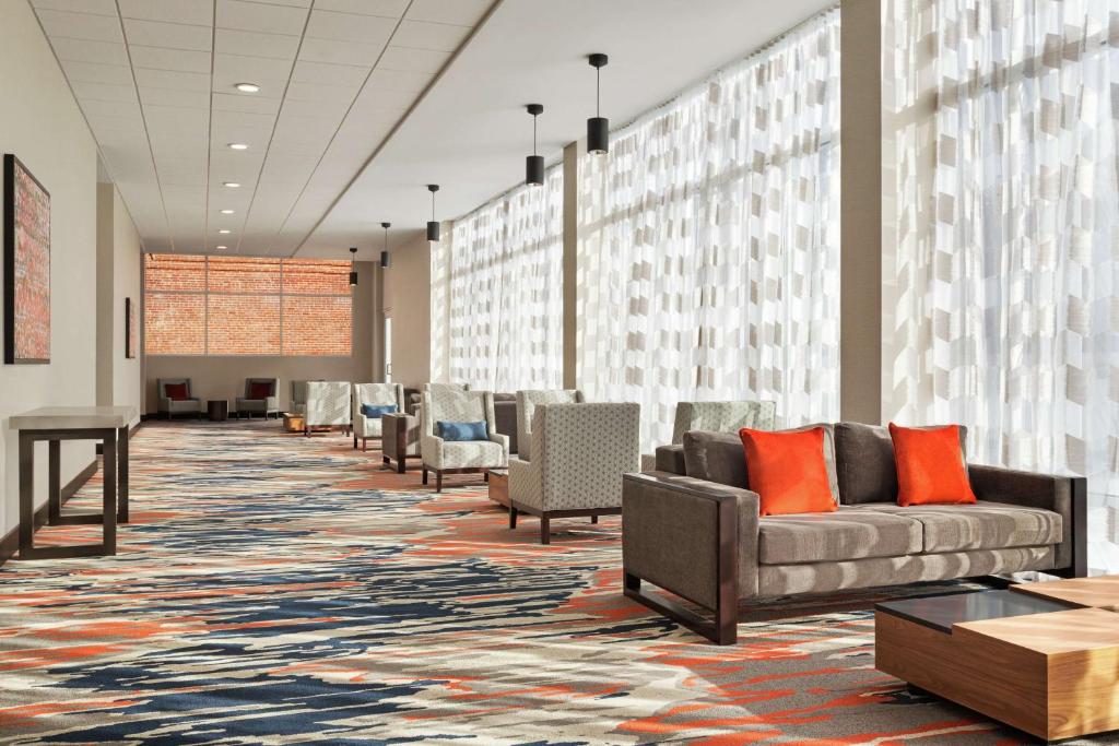 Hampton Inn Indianapolis Downtown IUPUI Image