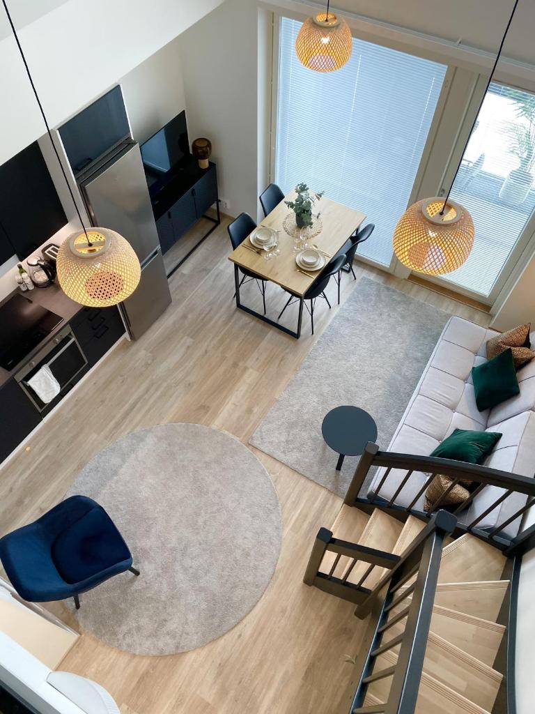 Bright loft apartment with glazed balcony 4
