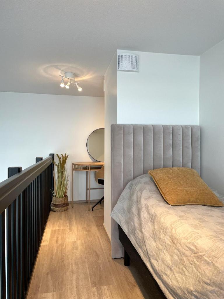 Beautiful loft apartment with glazed balcony 7