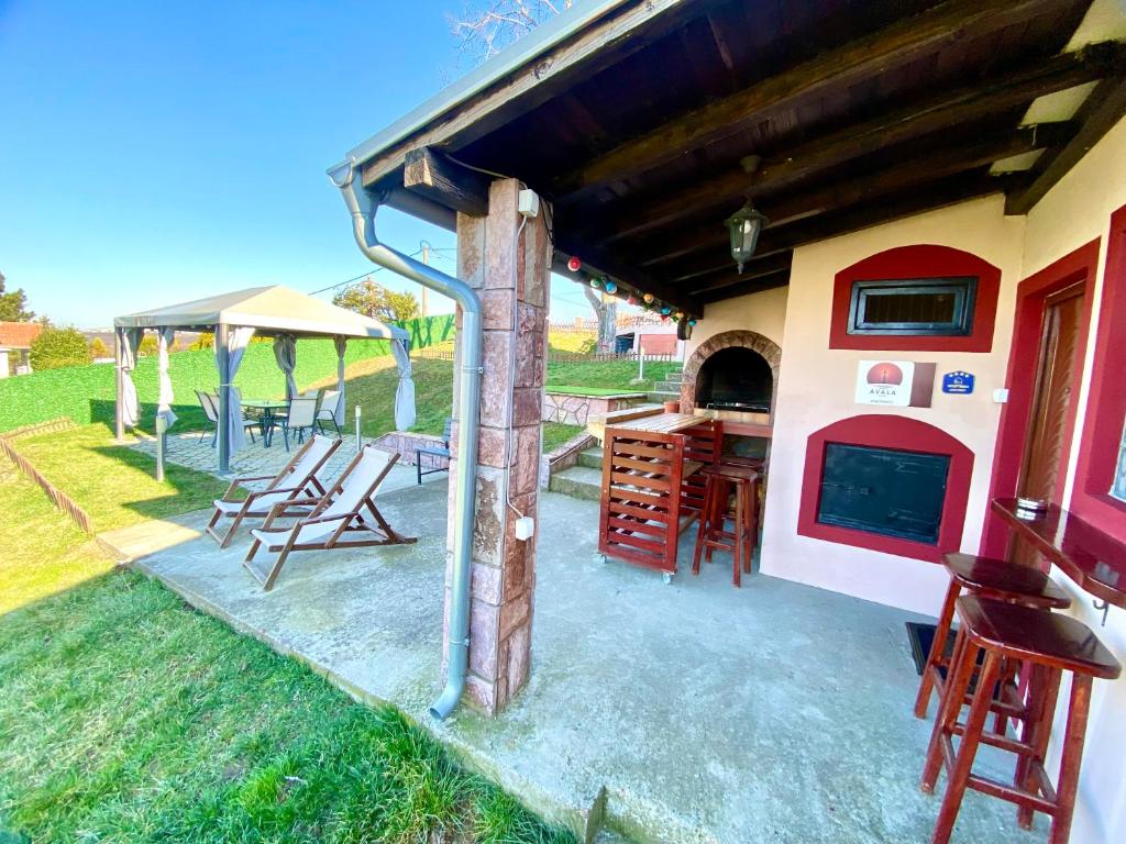 Avala Sunset Apartments 8