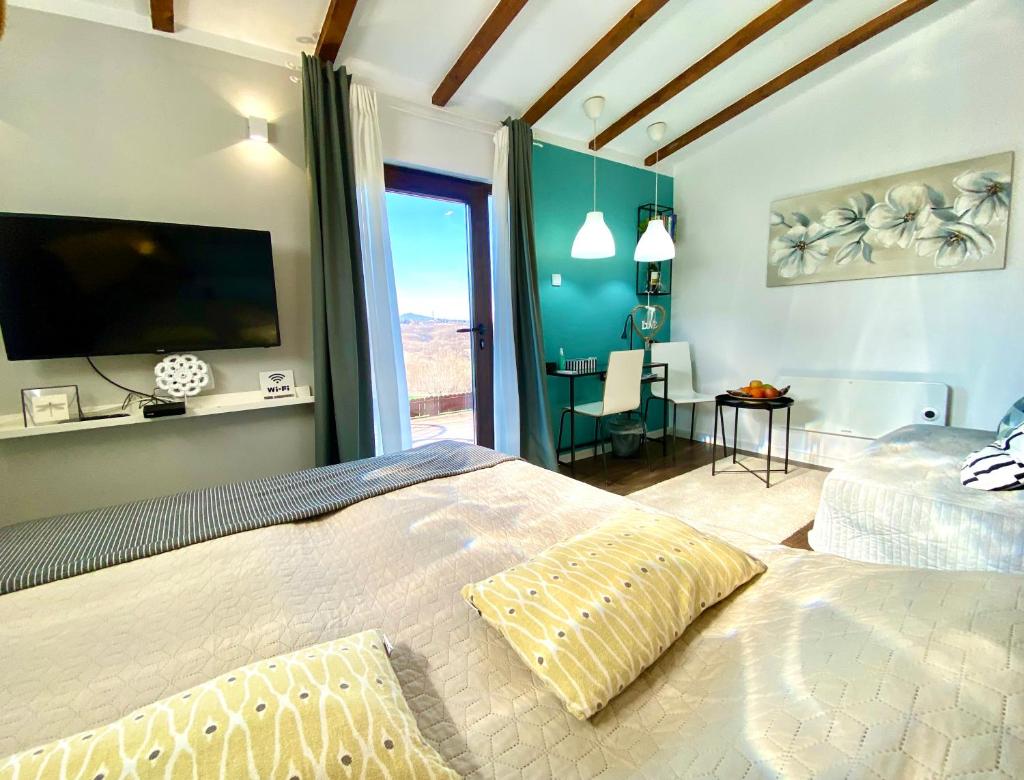 Avala Sunset Apartments 3