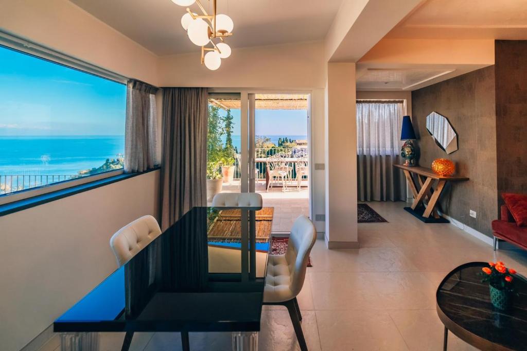 Taormina Seaview 4