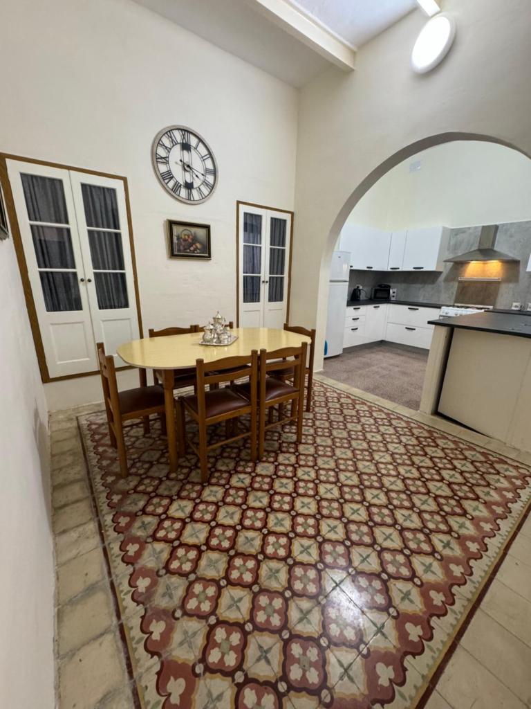 B&S Accommodation 1940 House of Character Żejtun, Malta 8