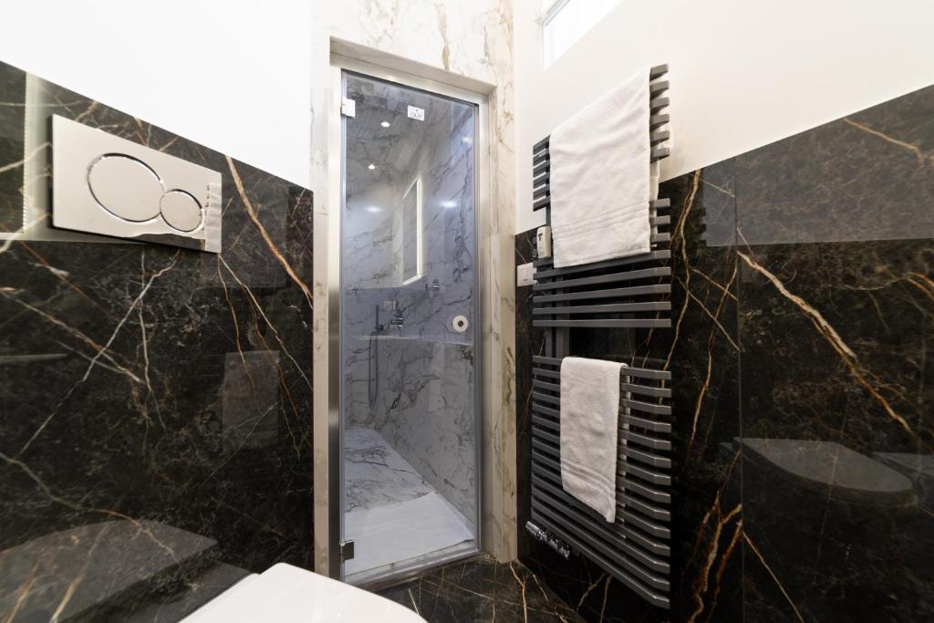 Intrho Duomo Modern Apartment with Hammam 8