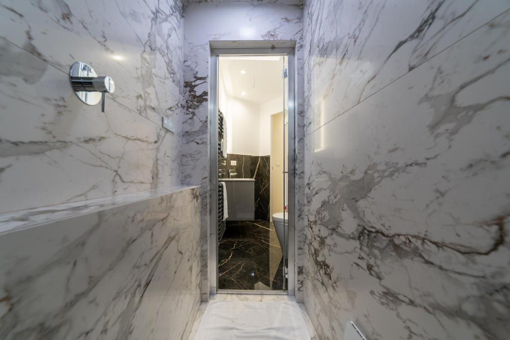 Intrho Duomo Modern Apartment with Hammam 3