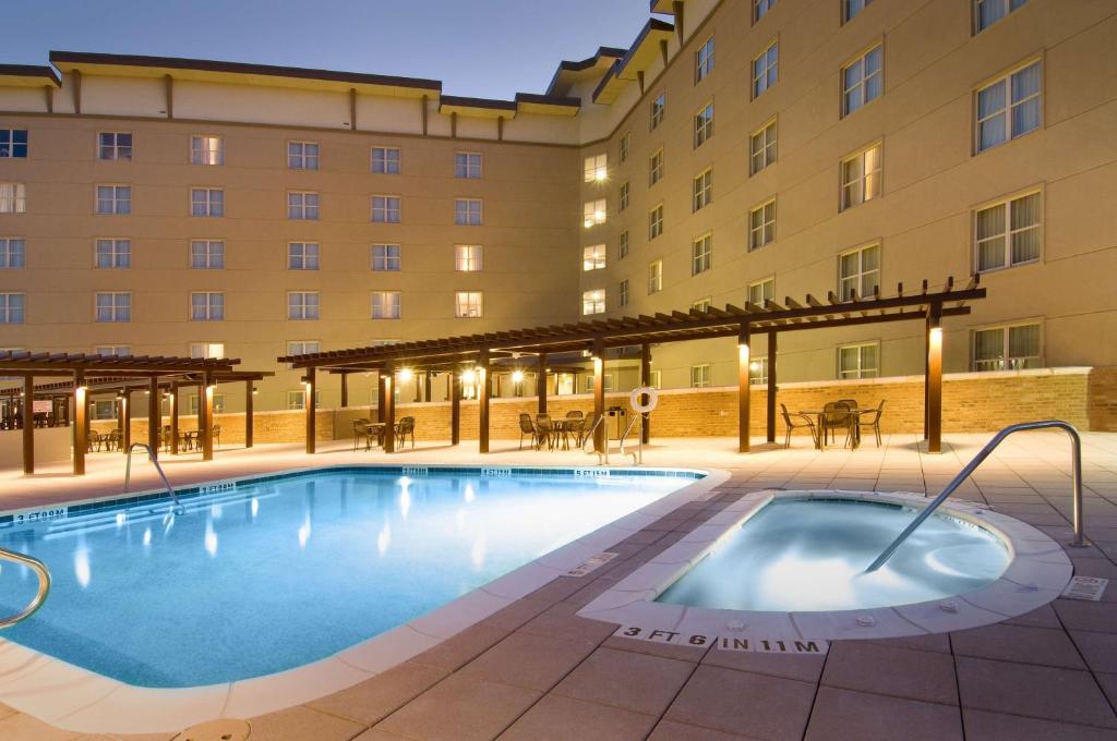 Drury Plaza Hotel San Antonio North Stone Oak Image