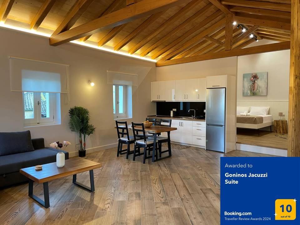 Goninos Jacuzzi Suite 4