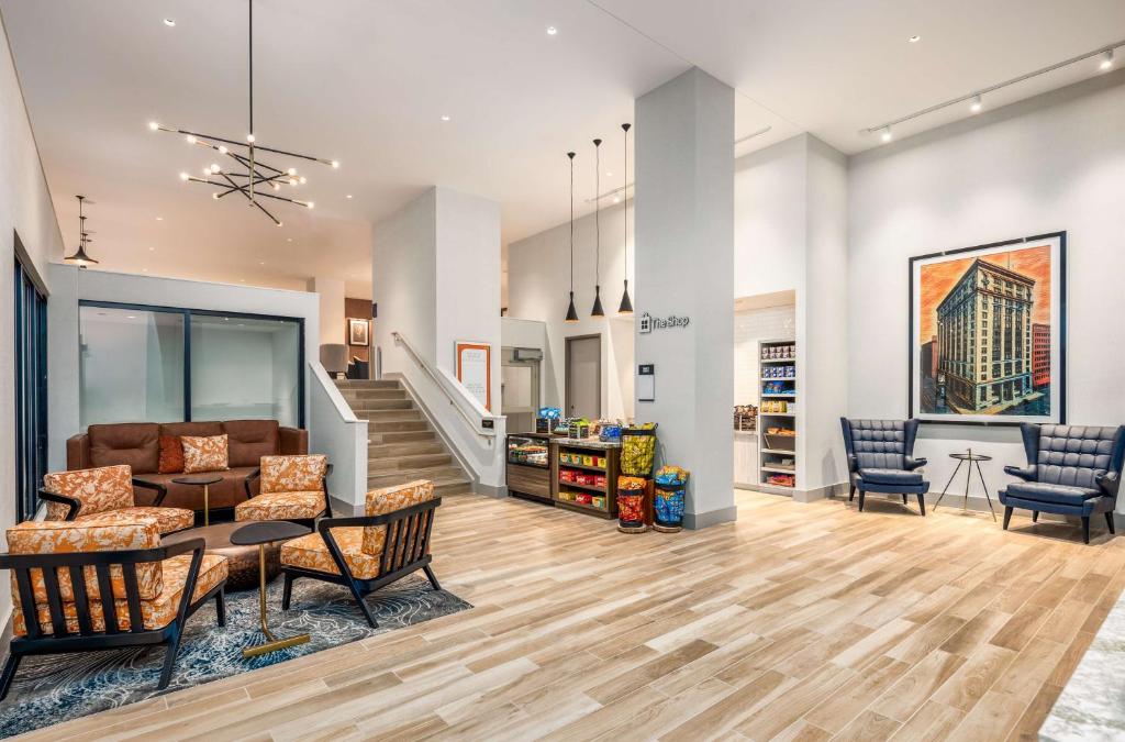 Hilton Garden Inn- Chicago Central Loop Image
