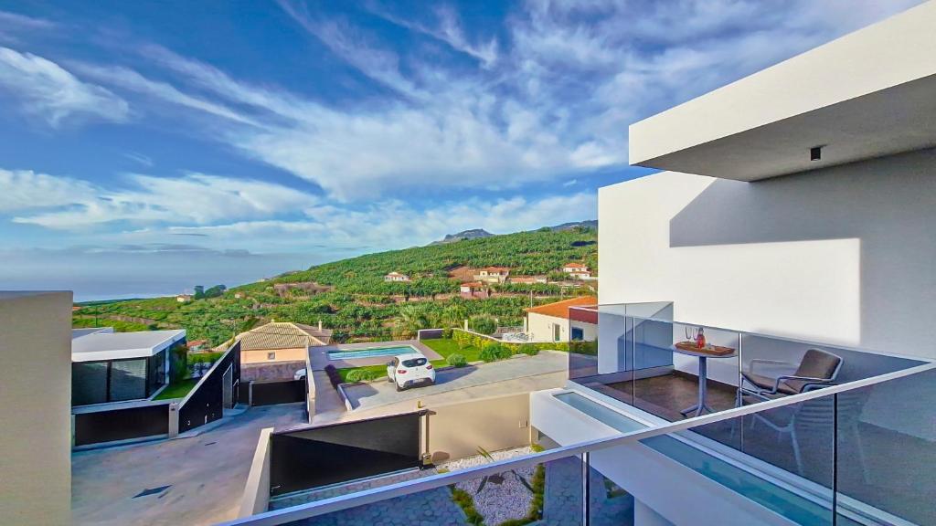 Allure Alannas Villa by LovelyStay 7