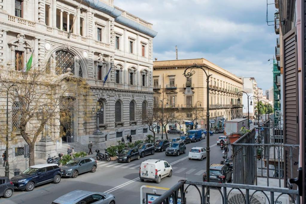 Cavour Elegant apartment At Massimo Theater 6