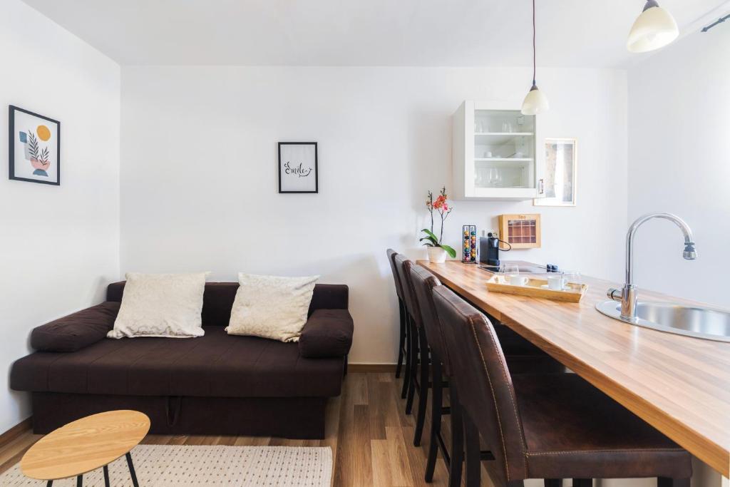 M&A Apartments 4