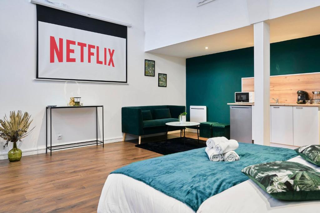 NG Prestige - Nain I Suite Spa Privatif Premium I Jacuzzi - Sauna - Netflix - Projecteur 4
