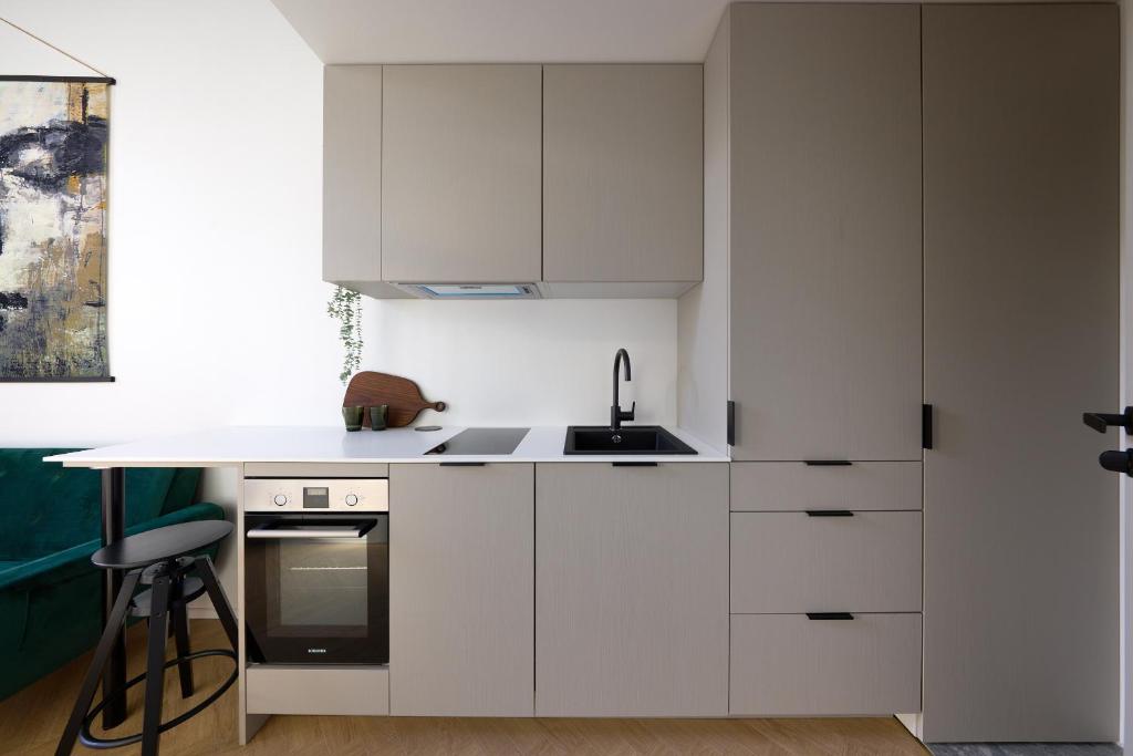21 Stylish Lofts by Dream Stay 3