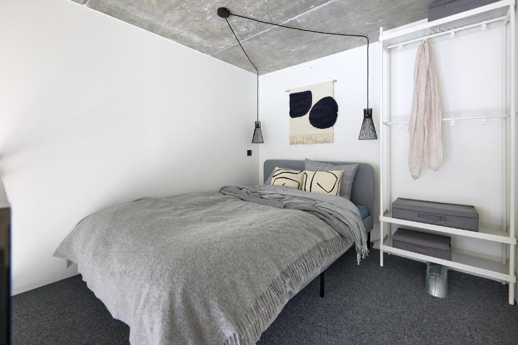 21 Stylish Lofts by Dream Stay 2