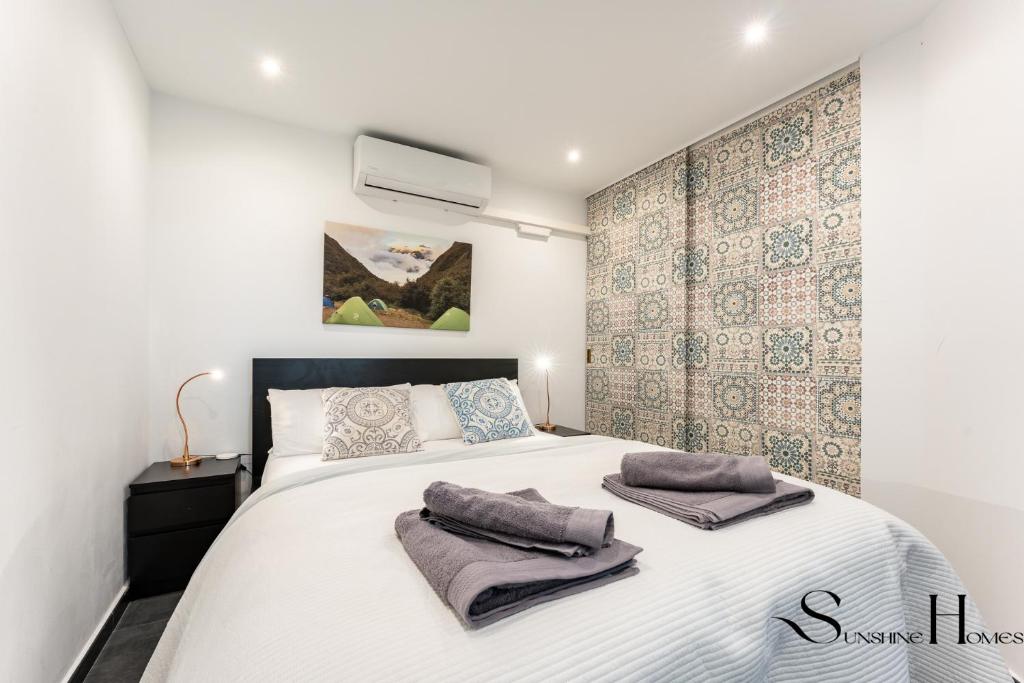 Stylish Seaview Terrace Retreat 2