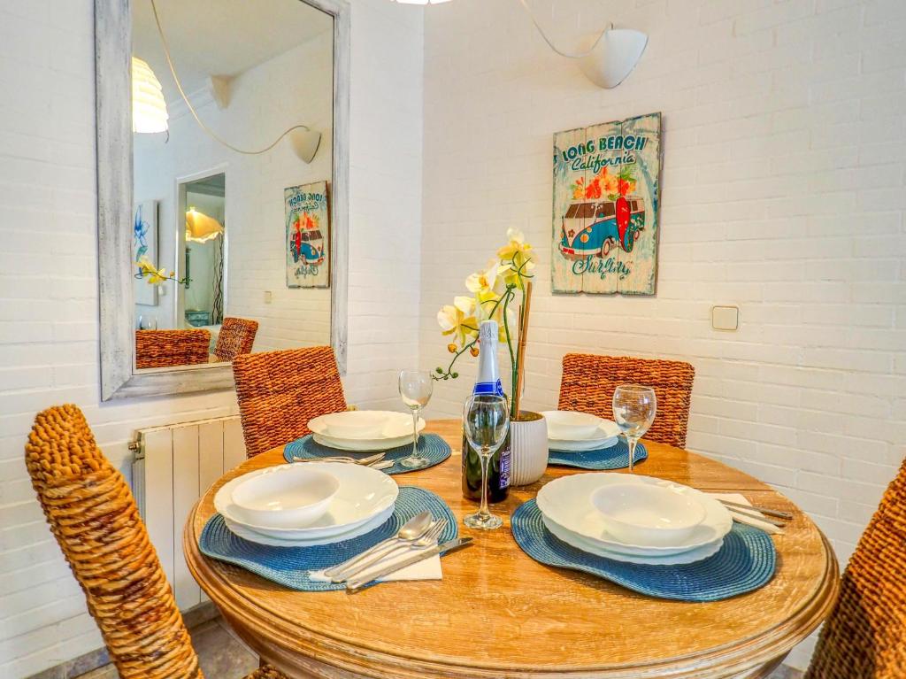 The Beach Holi Apartment by Hello Homes Sitges 8