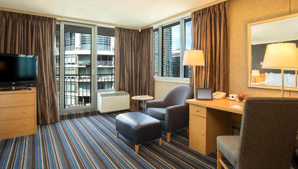 Blue Horizon Hotel Image