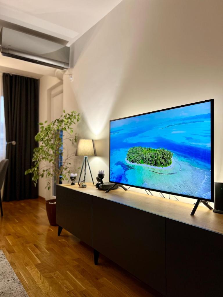 AJ Luxe Residence 6