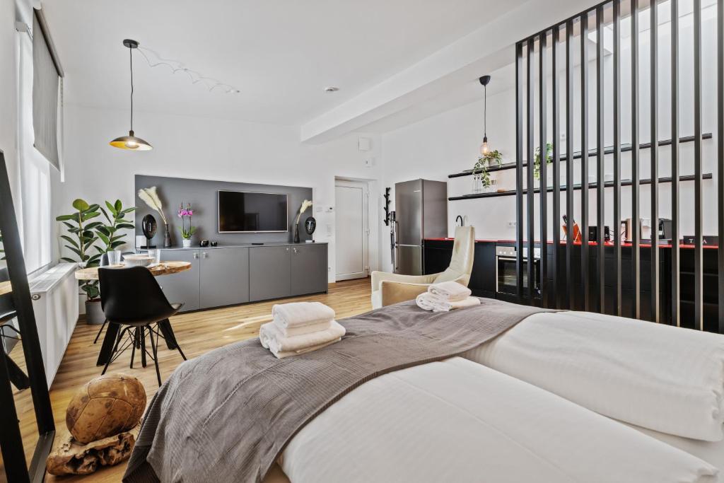Stylish Tiny City House 7