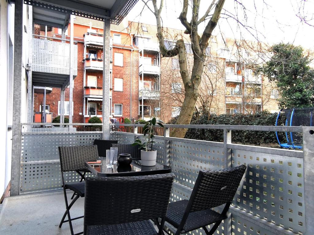 BohnApartments XL Suite - 2 Schlafzimmer mit Balkon - Zentrum - Petersberg - Domplatz 6