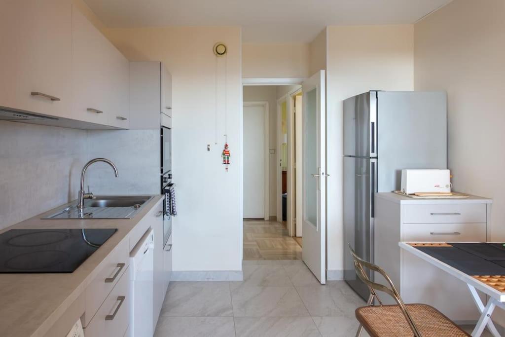 L11 Staywiz us -Claire Fontaine Sea view 2 BDR AC Parking swiming pool 3