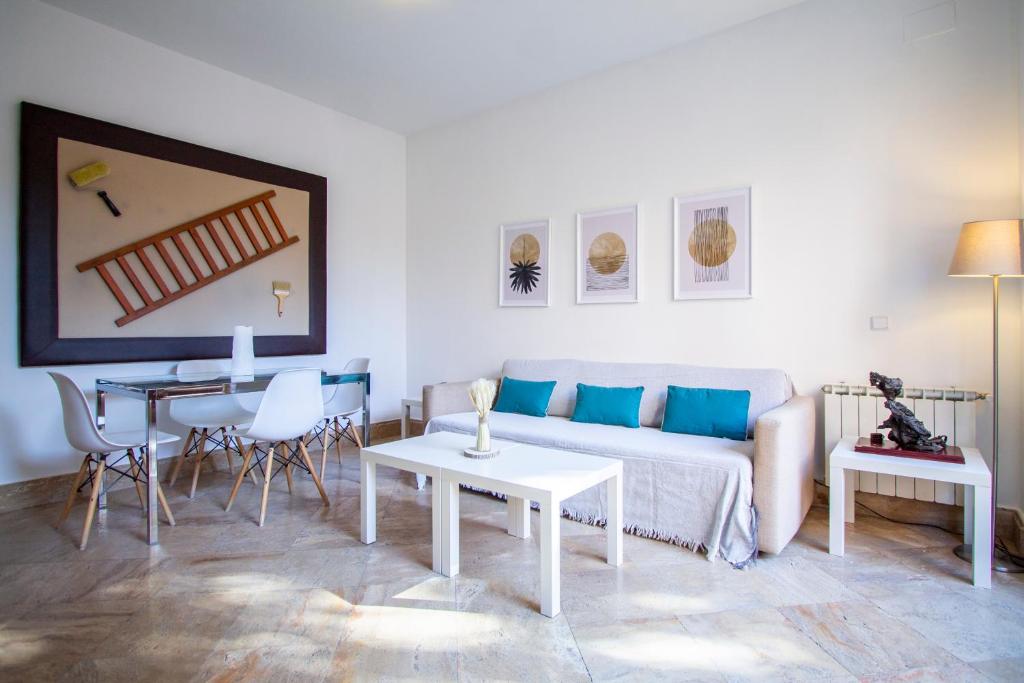 Apartamentos Villablino Arturo Soria 8