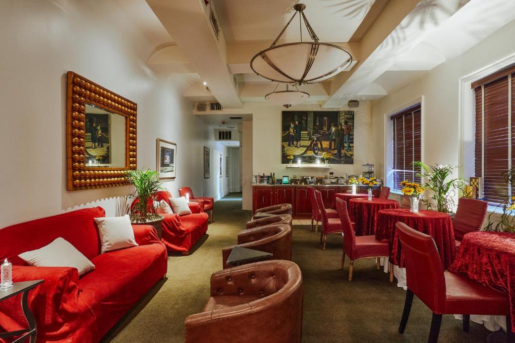 Alexander Inn Image