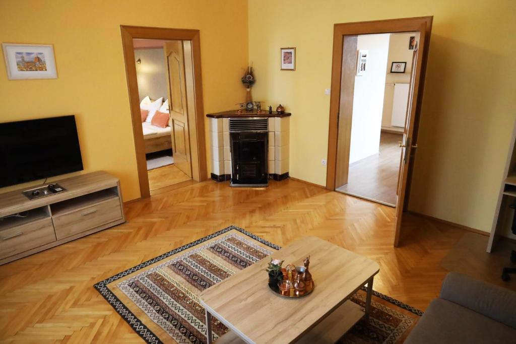 Arena Apartments 6