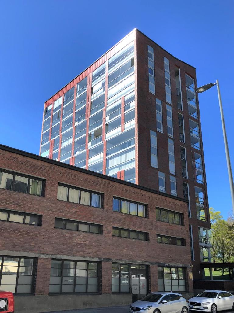 Kotimaailma Apartments - Kaunis 10 kerroksen parvekkeellinen yksiö - Peltokatu 7