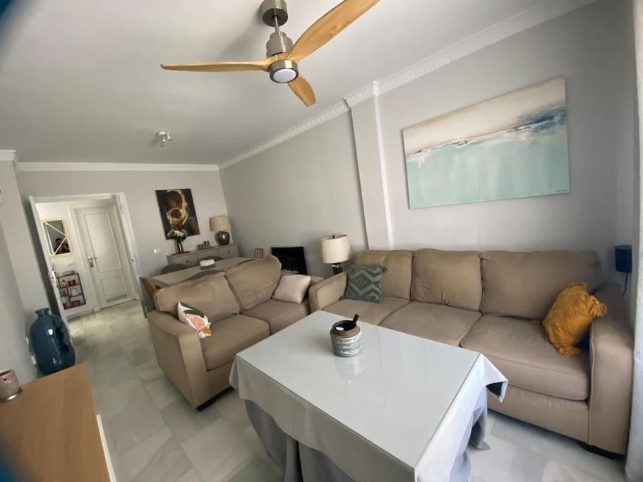 Casa Naranjos Playa Luz 4