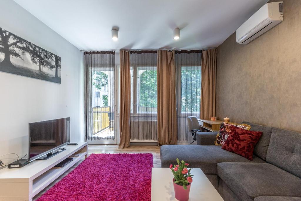 Gems of Budapest - Ruby Unit 3