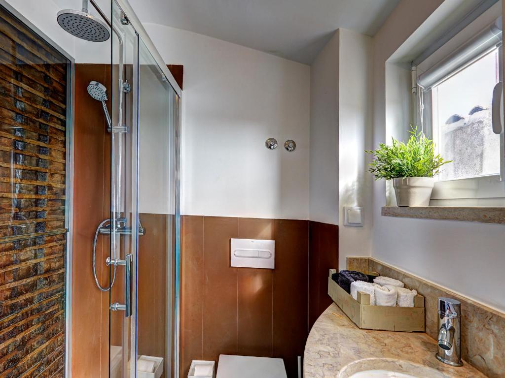 Alfama Cozy Studios by Get Your Stay 7