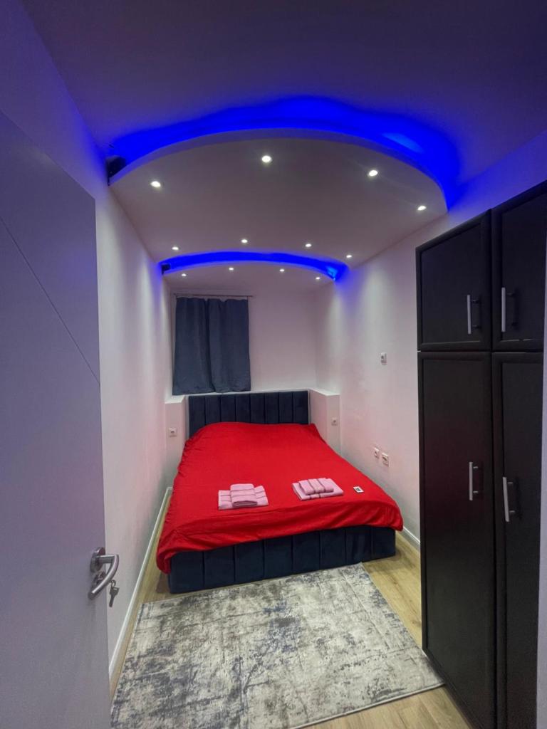 Greenside Apartment 1 2