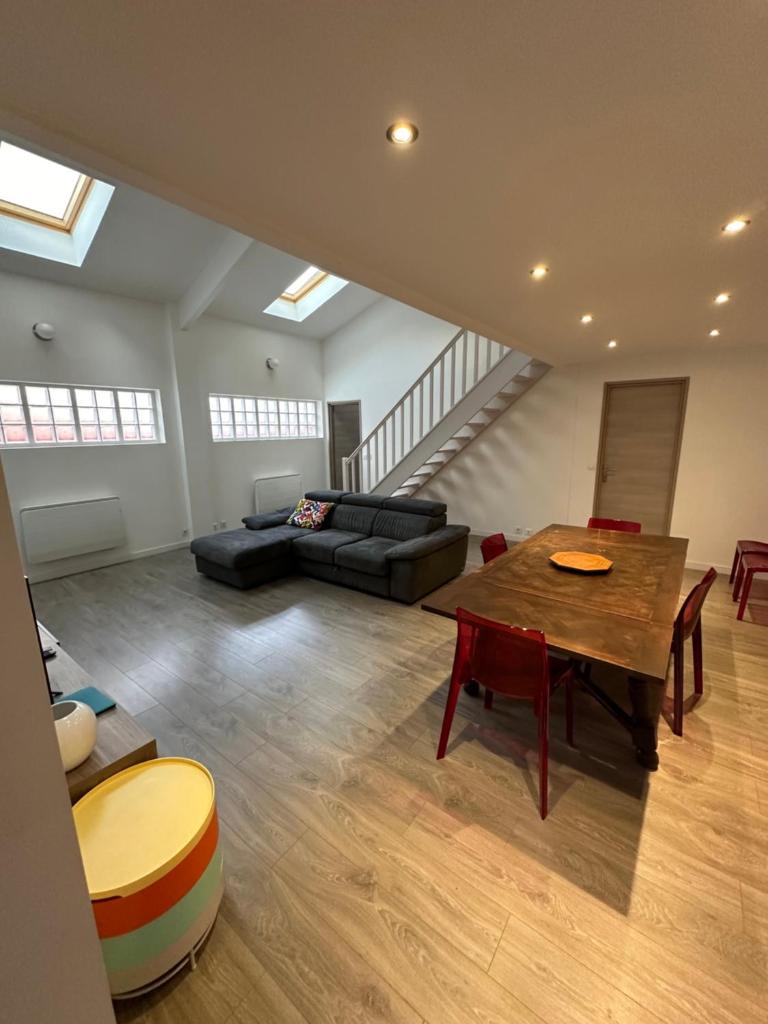 Maison de ville 100m2 Style loft 7 lits 8
