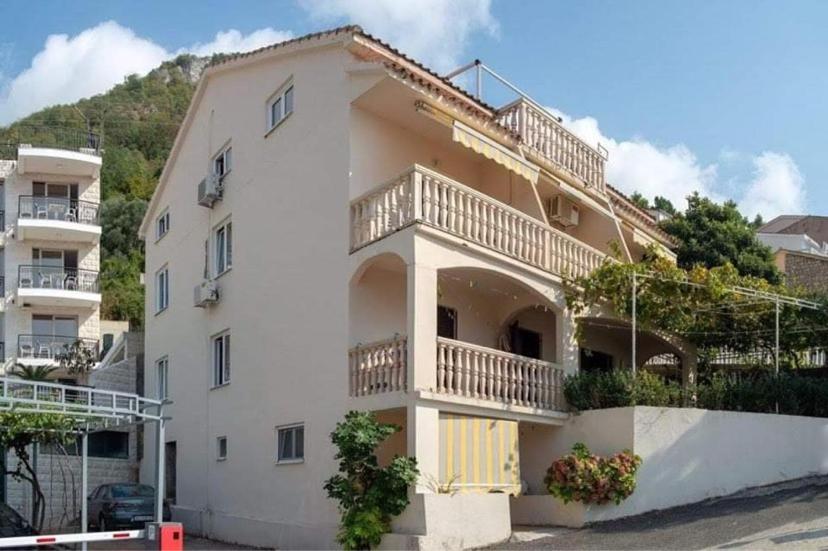 Apartments Dunja 4