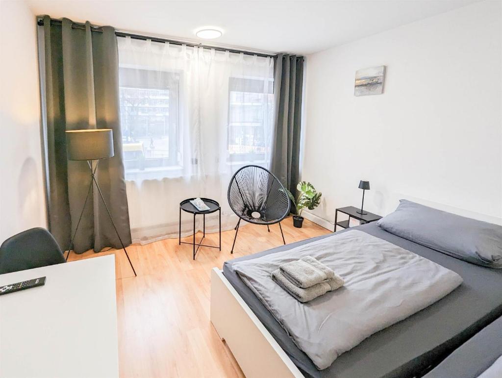 ALFA Apartment Stuttgart Mitte 2 Zimmer City-Lage Berliner Platz Balkon Netflix Küche WM l 2BR 5 Beds 6 People l Fully equipped Kitchen & Bathroom 7