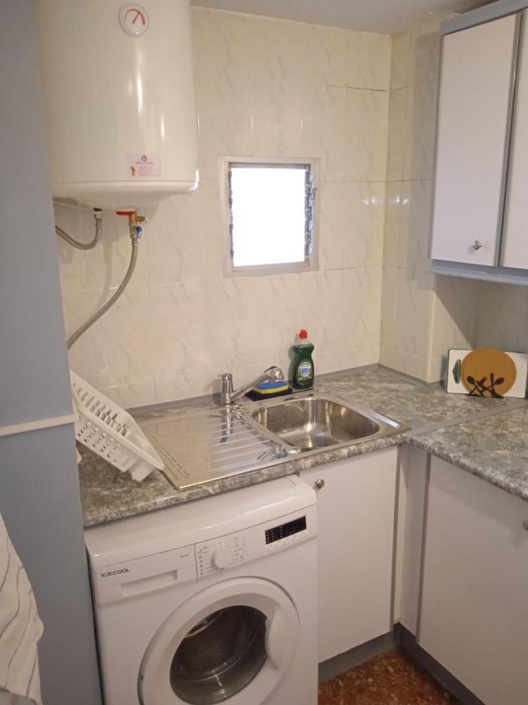 Edificio Gijon newly renovated two-bedroom apartment Benidorm 3