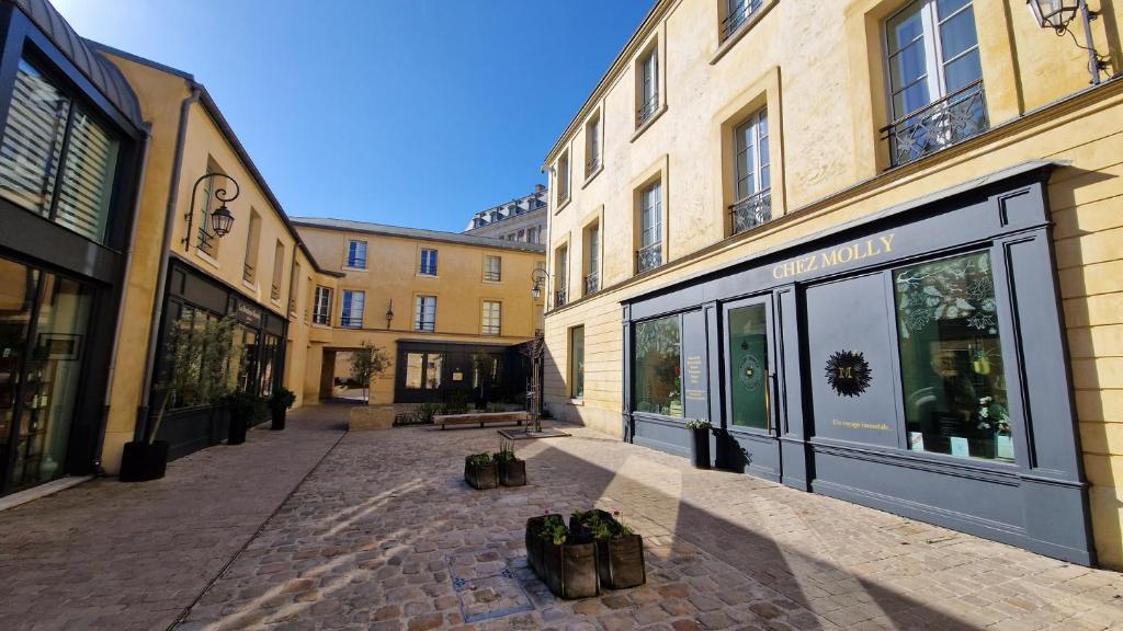 La Cour Des Senteurs / F2 Château de Versailles 5