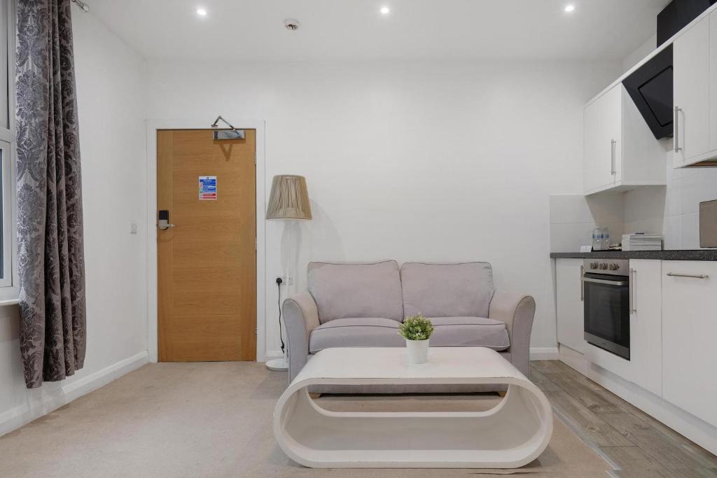 Modern City Centre Flat 4