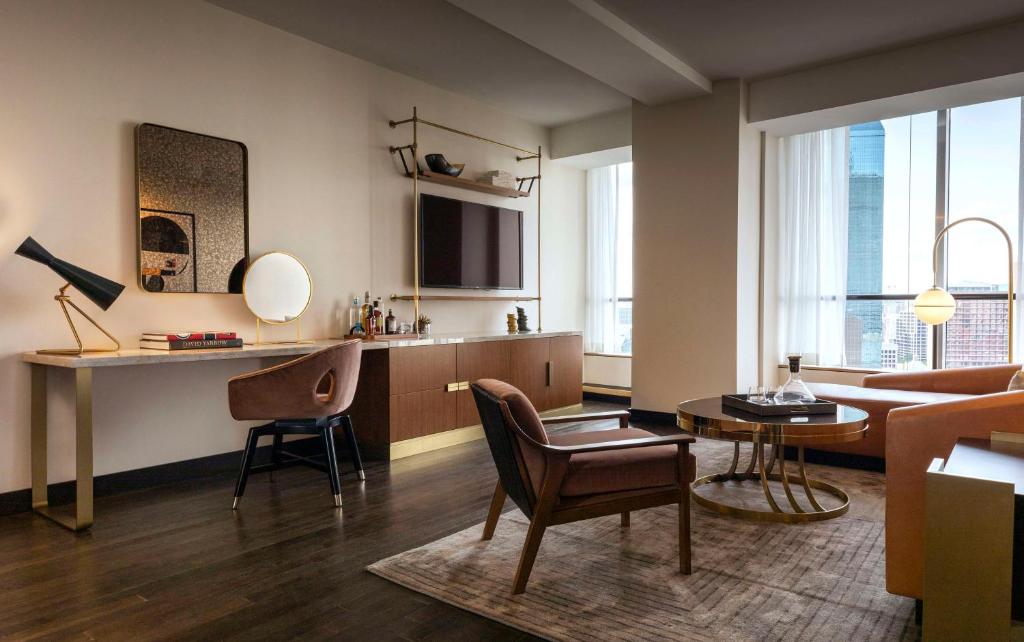 Thompson Dallas, by Hyatt Image
