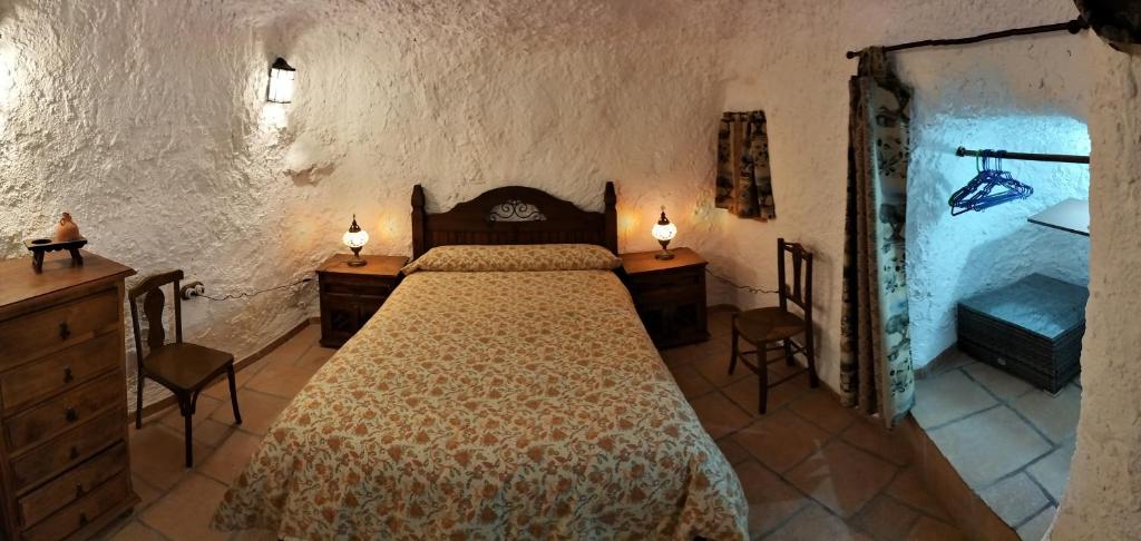 CASA CUEVA EL OLIVO 2