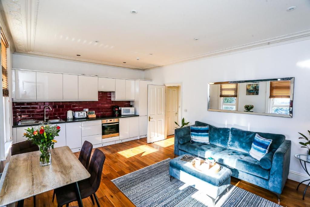 Newbridge Road, Spacious One Bedroom 8