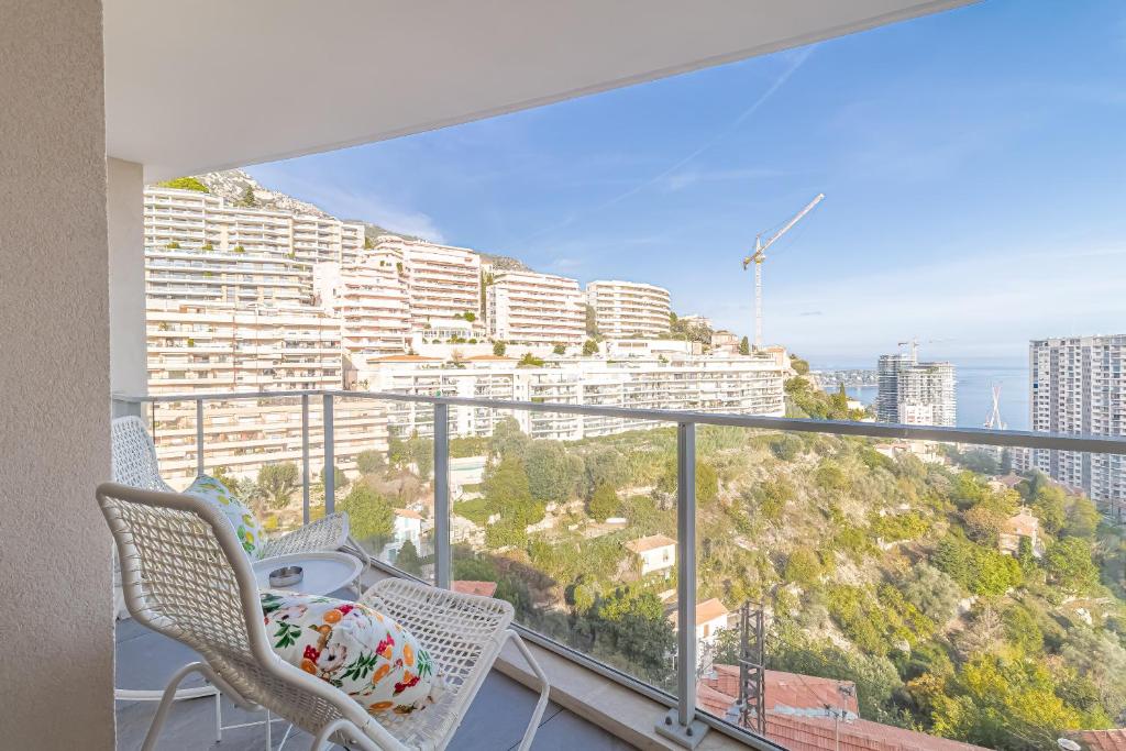 Superb new 2-room apartment -parking border Monaco 6